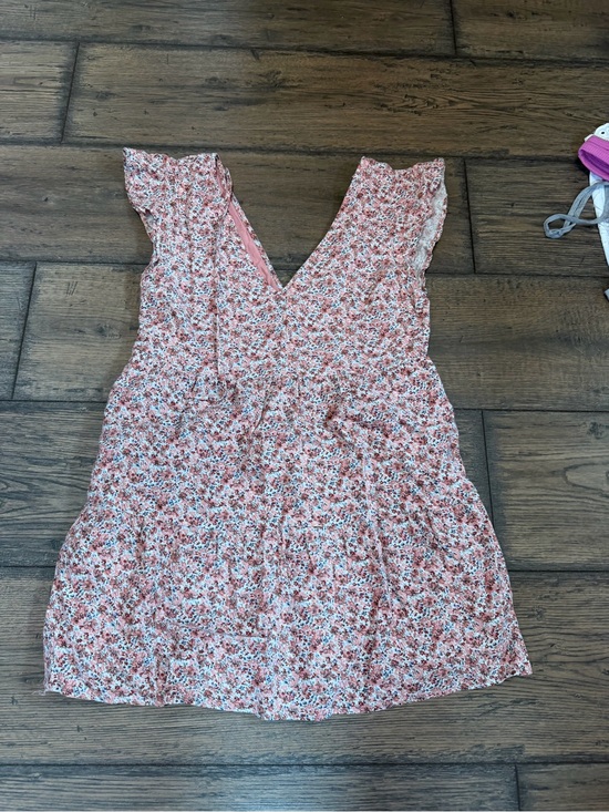 Abercrombie & Fitch Dresses & Skirts - Abercrombie & Fitch Pink Floral V-Neck Mini Dress